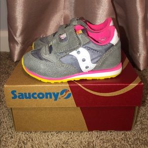Toddler Saucony Tennis Shoes
